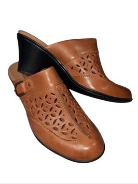 Clarks Bendables Brown Perforated Leather Slide Clog Mule SZ 6M